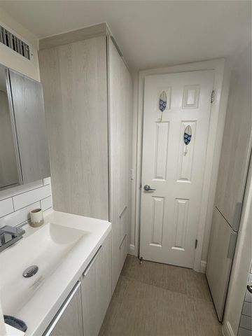 2791 N Pine Island Road 302, Sunrise, FL 33322