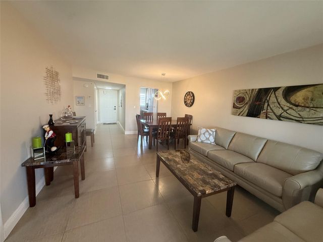 2791 N Pine Island Road 302, Sunrise, FL 33322