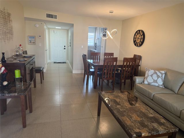 2791 N Pine Island Road 302, Sunrise, FL 33322