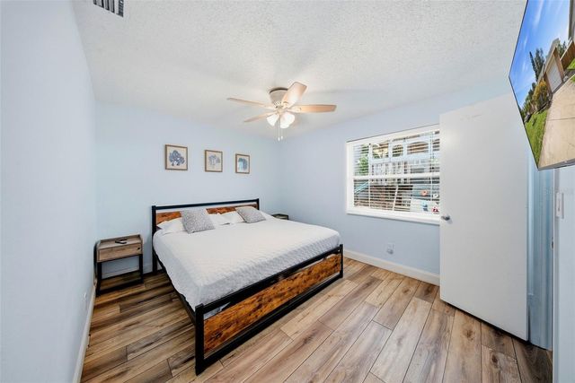7976 SHADOW RUN DRIVE, Largo, FL 33773