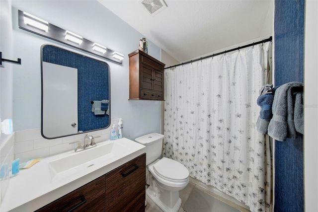 7976 SHADOW RUN DRIVE, Largo, FL 33773