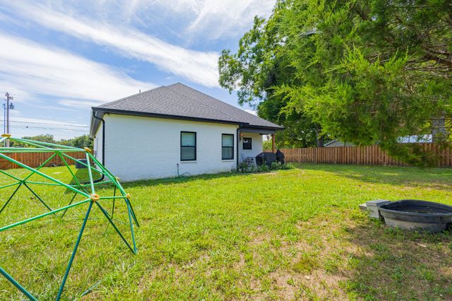 775 Ragsdale Rd, Manchester, TN 37355