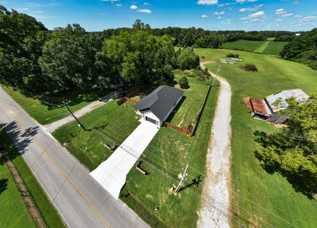 775 Ragsdale Rd, Manchester, TN 37355