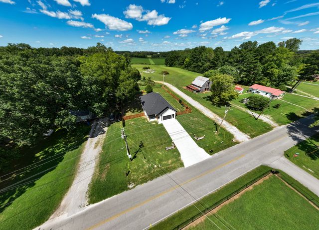 775 Ragsdale Rd, Manchester, TN 37355