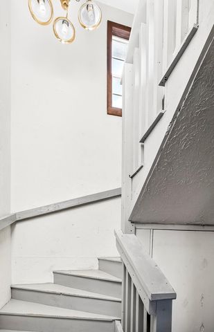 109 W Cline Street, Aurora, MO 65605