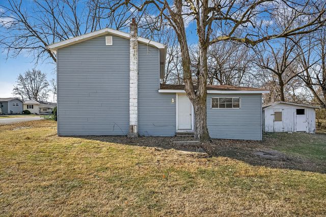 109 W Cline Street, Aurora, MO 65605