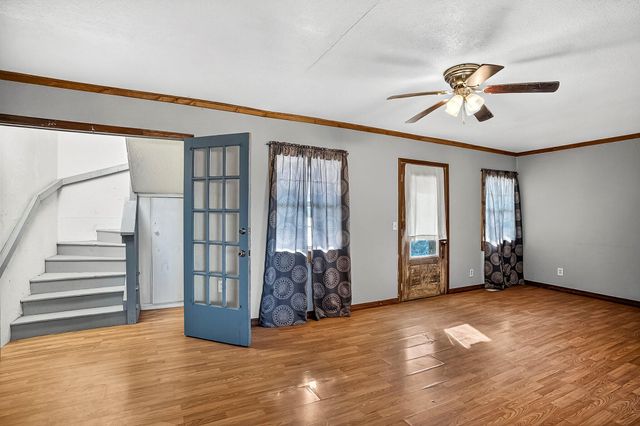 109 W Cline Street, Aurora, MO 65605