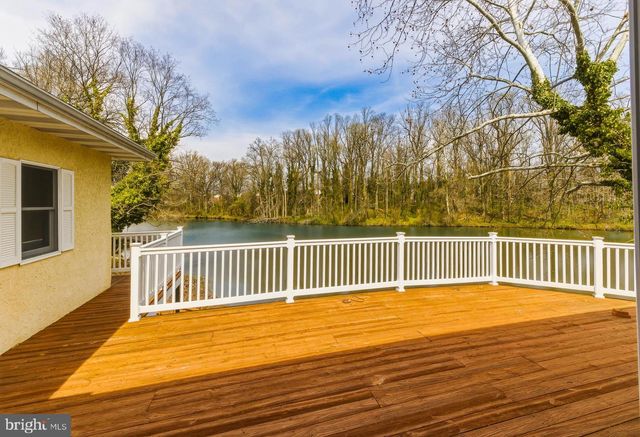 227 MEADOW LN, Woodbury, NJ 08096