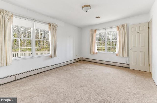 227 MEADOW LN, Woodbury, NJ 08096