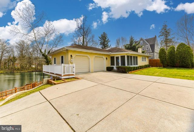 227 MEADOW LN, Woodbury, NJ 08096