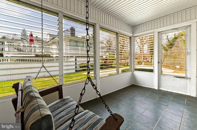 227 MEADOW LN, Woodbury, NJ 08096