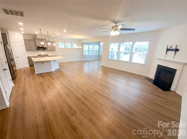 200 Sweet Briar Drive, Fort Mill, SC 29707