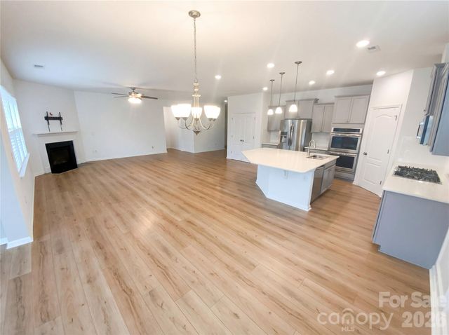 200 Sweet Briar Drive, Fort Mill, SC 29707