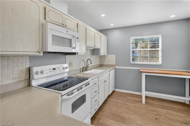 8740 Lueck LN N # 1, Fort Myers, FL 33919