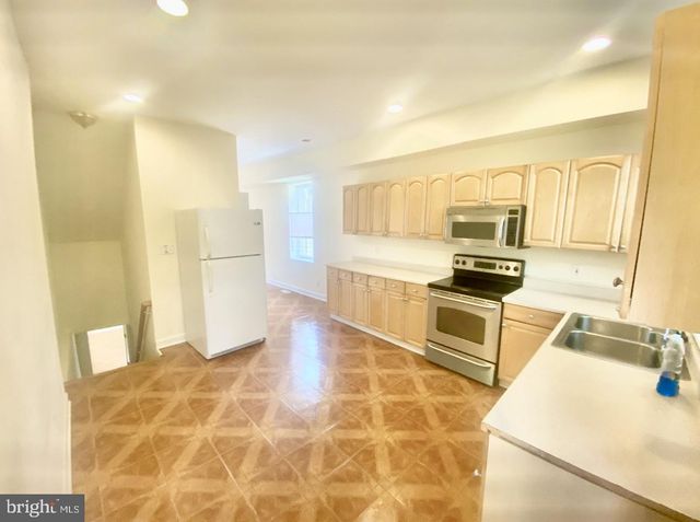 2641 HOWARD ST N, Baltimore, MD 21218