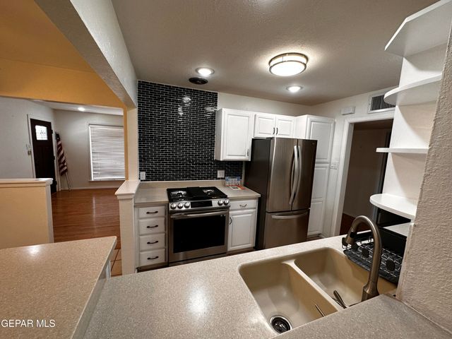 1516 ELMHURST Drive, El Paso, TX 79925