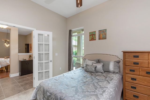2643 Avenida De Soto, Navarre, FL 32566