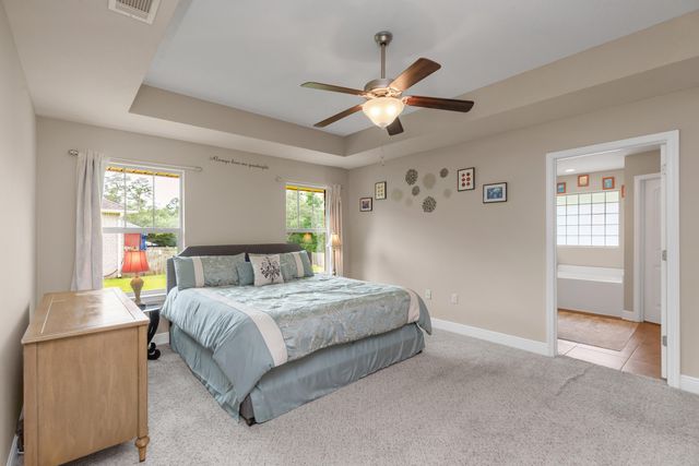 2643 Avenida De Soto, Navarre, FL 32566