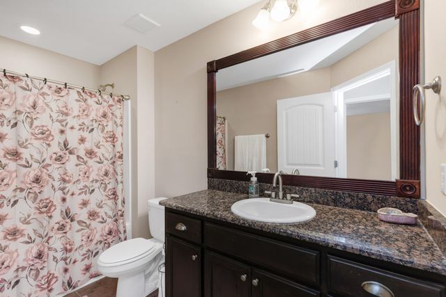 2643 Avenida De Soto, Navarre, FL 32566