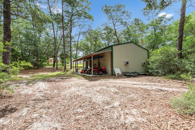 2643 Avenida De Soto, Navarre, FL 32566