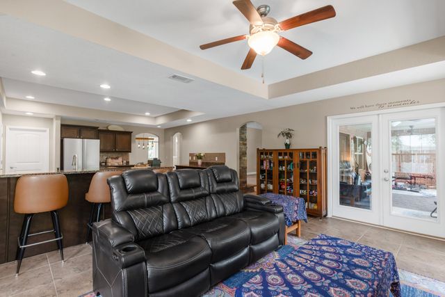 2643 Avenida De Soto, Navarre, FL 32566