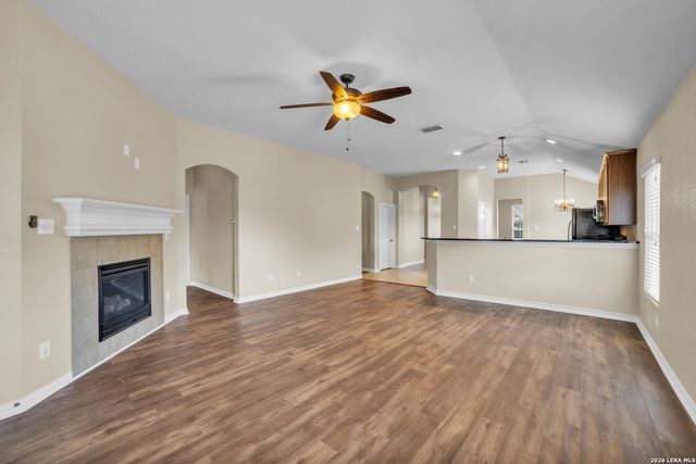 2803 Silverton Ct, San Antonio, TX 78261