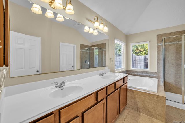 2803 Silverton Ct, San Antonio, TX 78261