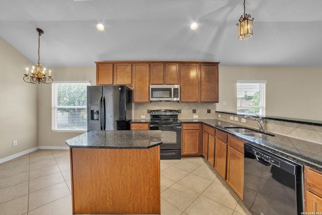 2803 Silverton Ct, San Antonio, TX 78261