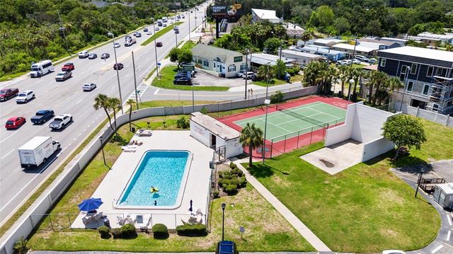 9213 TUDOR DRIVE B104, Tampa, FL 33615