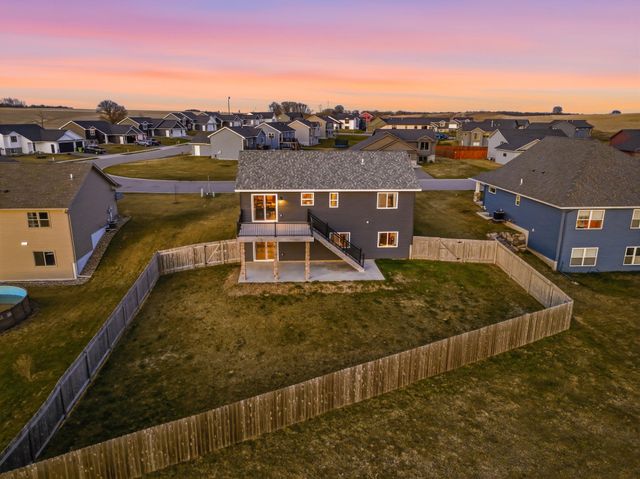 1755 Otter Way, New Richmond, WI 54017