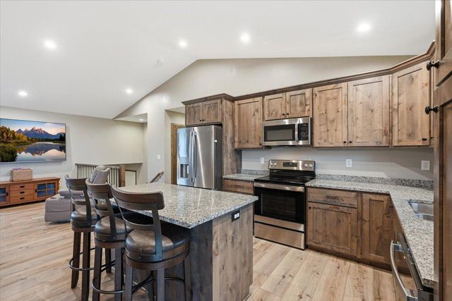 1755 Otter Way, New Richmond, WI 54017