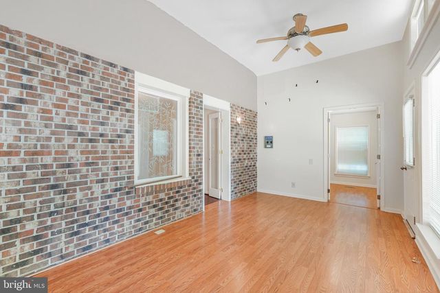 2 ADAM CT, Fredericksburg, VA 22405
