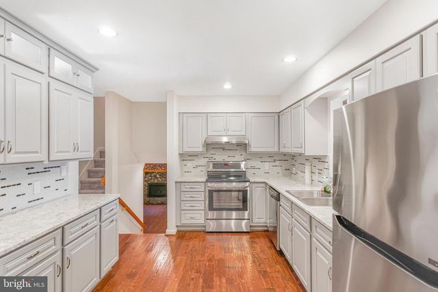 2 ADAM CT, Fredericksburg, VA 22405