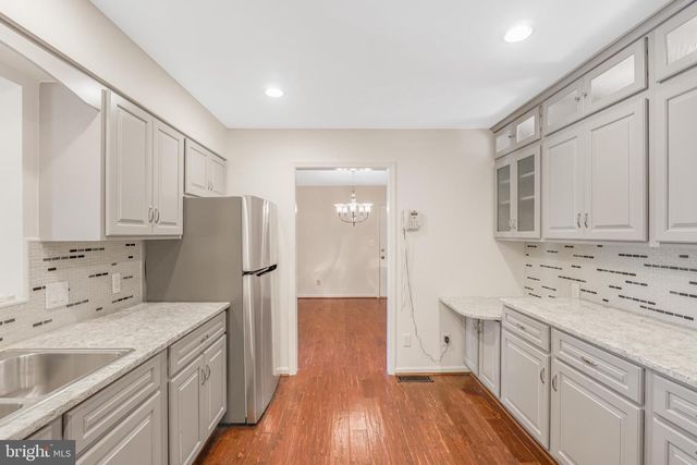2 ADAM CT, Fredericksburg, VA 22405