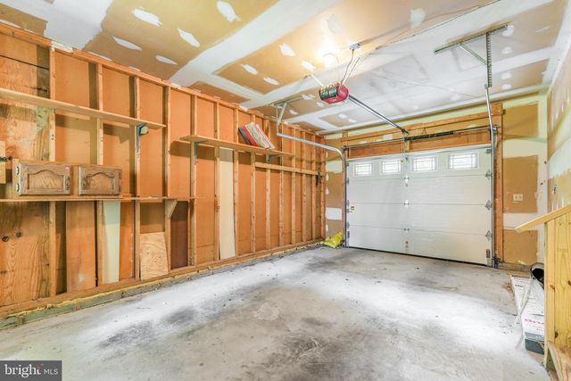 2 ADAM CT, Fredericksburg, VA 22405