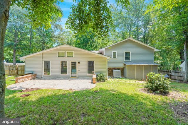 2 ADAM CT, Fredericksburg, VA 22405