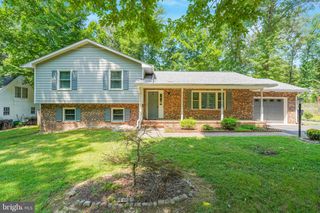 2 ADAM CT, Fredericksburg, VA 22405