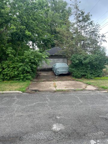 701 Arthur Street, Gary, IN 46404