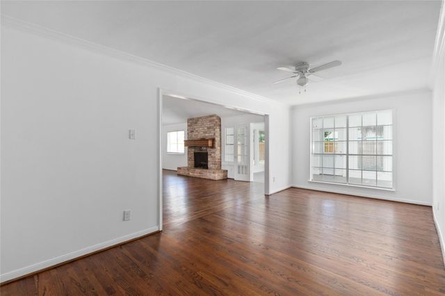 500 Shirleen Drive, Seabrook, TX 77586