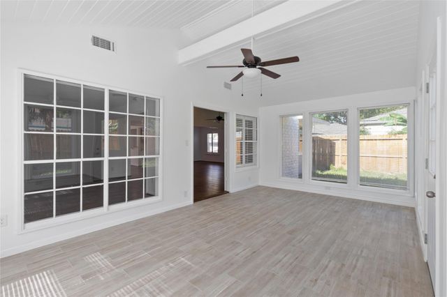 500 Shirleen Drive, Seabrook, TX 77586