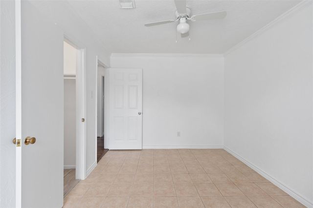 500 Shirleen Drive, Seabrook, TX 77586