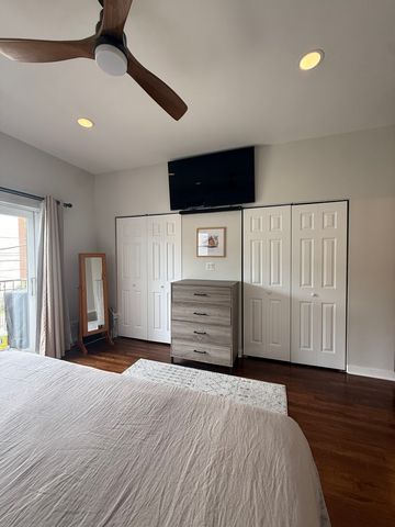 2302 W North Avenue 2W, Chicago, IL 60647