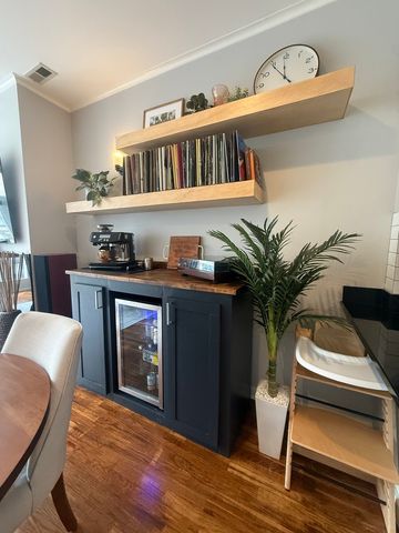 2302 W North Avenue 2W, Chicago, IL 60647