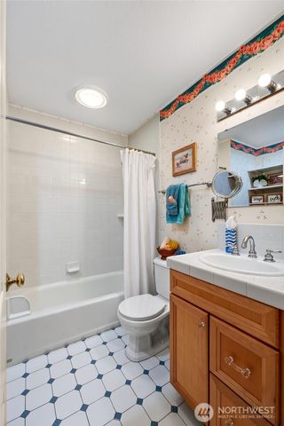 11108 110th Street Ct, Anderson Island, WA 98303