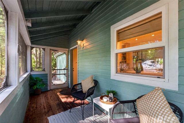 11108 110th Street Ct, Anderson Island, WA 98303