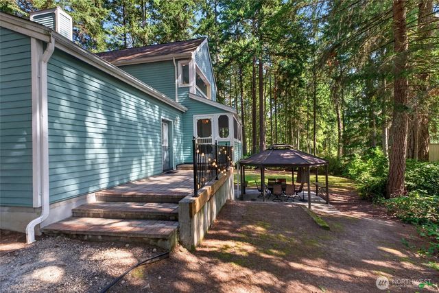 11108 110th Street Ct, Anderson Island, WA 98303