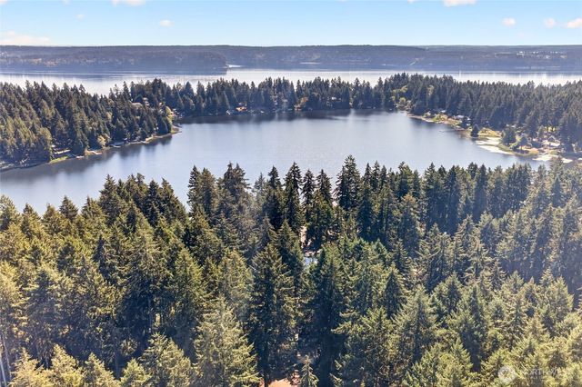 11108 110th Street Ct, Anderson Island, WA 98303