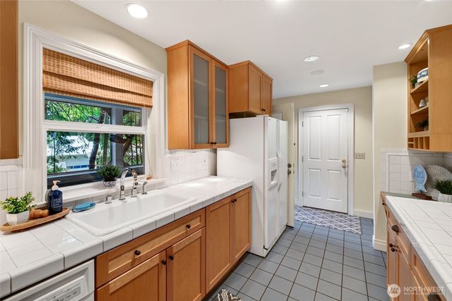 11108 110th Street Ct, Anderson Island, WA 98303