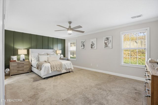 498 Oak Hills Drive, Lenoir City, TN 37771