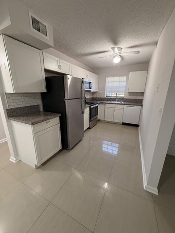 301 Norwood Terrace 128, Boca Raton, FL 33431